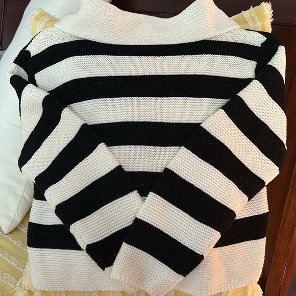 Sincerely Jules Striped Collared V-Neck Sweater - Picture 4 of 8